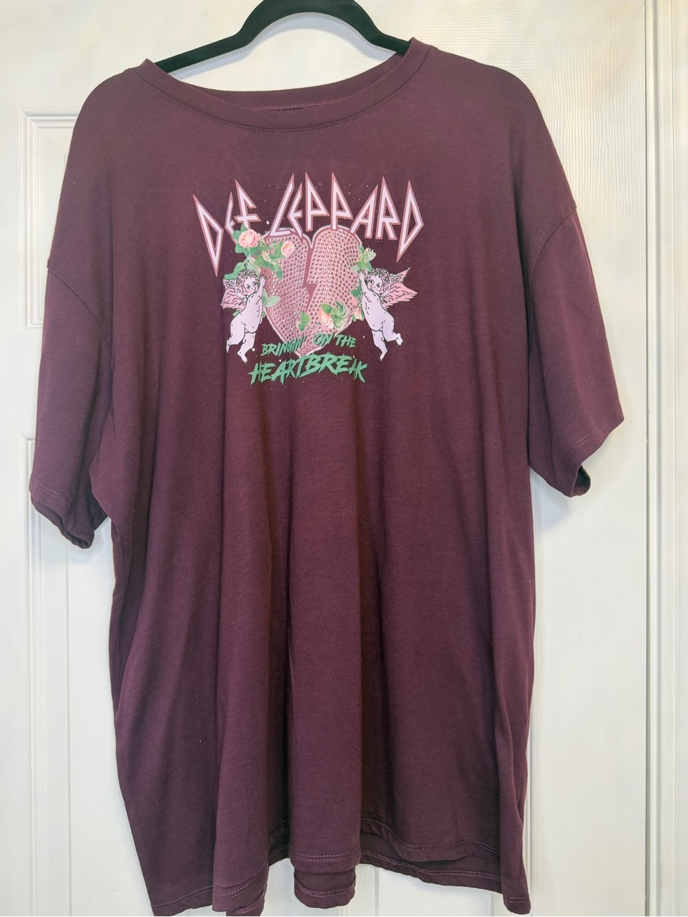 Torrid Def Leppard Bringin' On The Heartbreak Rhinestone Band Tee 1X EUC